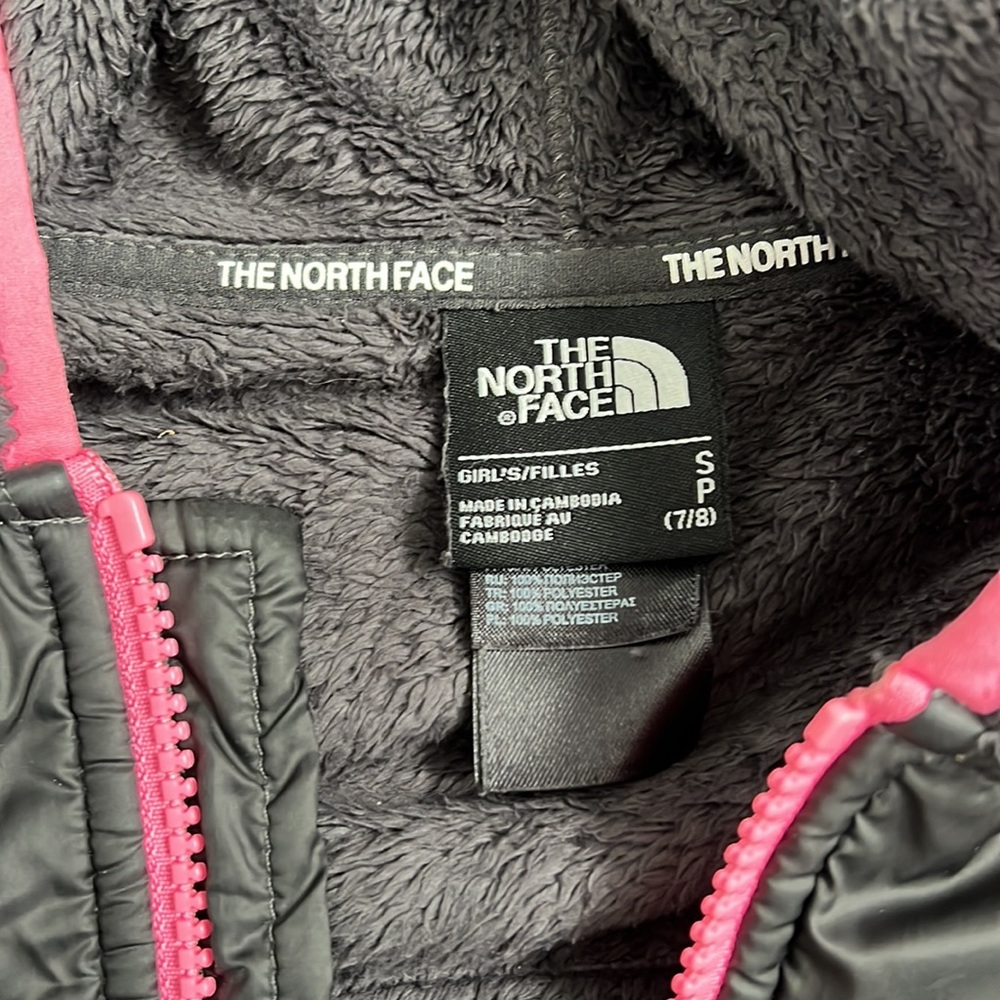 The North Face Girls fleece/fuzzy Jacket - Black and Pink - Picture 2 of 4